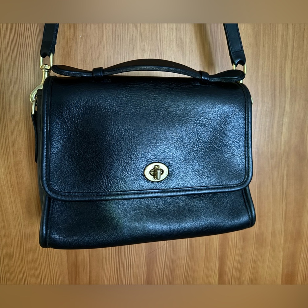 Vintage Coach Court #9870